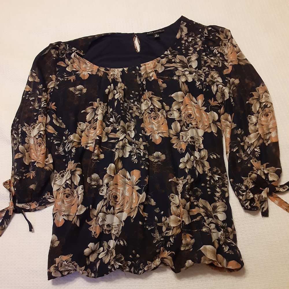 Sara Michelle Elegant Navy and Cream Floral Blouse